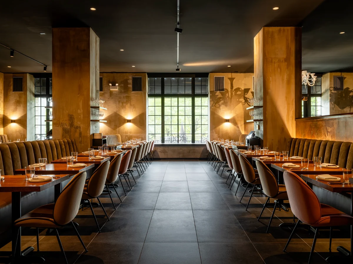 The main dining room at S.K.Y. in Lincoln Park